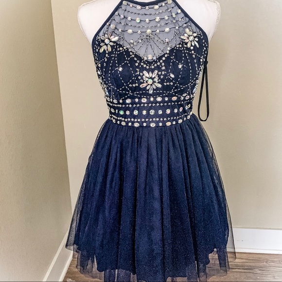 Sheath Halter Beaded Bowknot Sleeveless Short Homecoming Dress